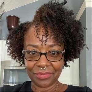 Meet your Posher, Deneene